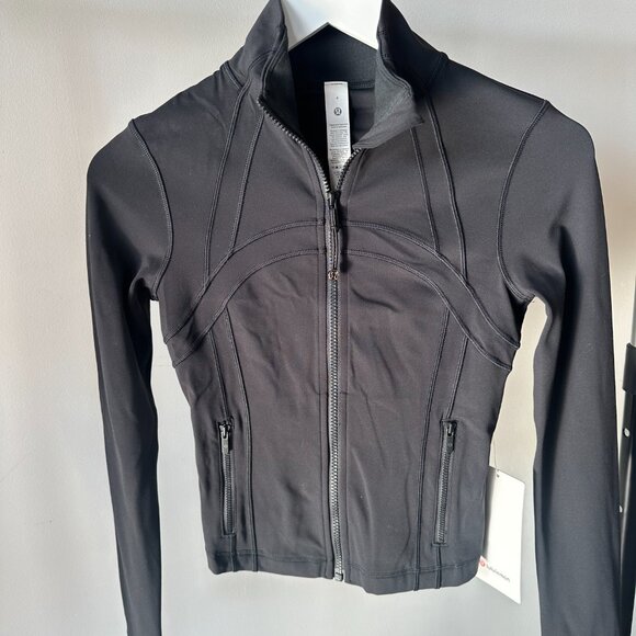 NWT Lululemon Define Cropped Jacket Nulu in Black - Picture 5 of 6